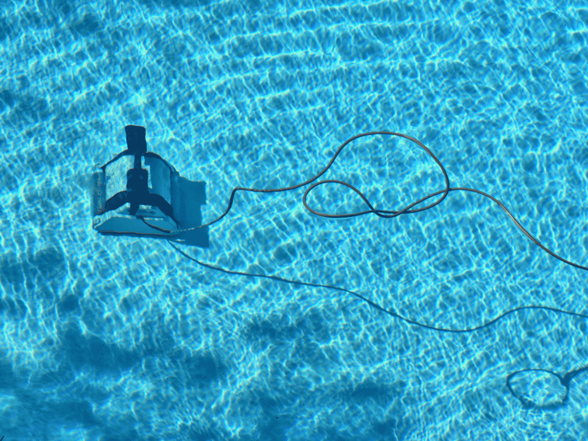 pool washing pool washing