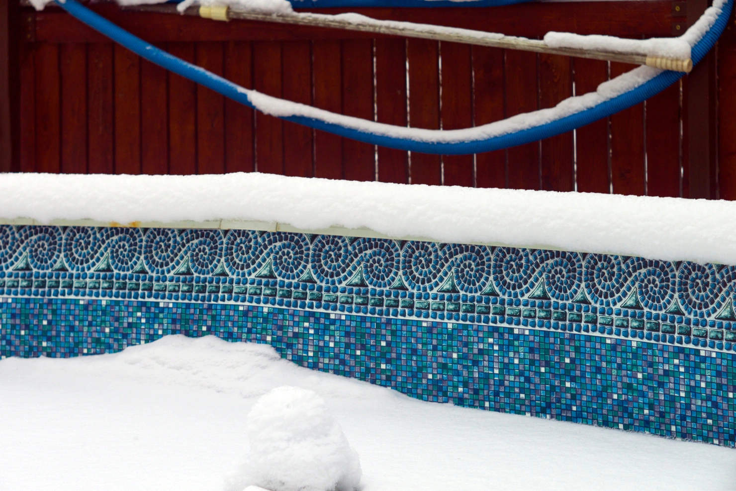 Unexpected Fall Freezes Can Damage an Unprepared Swimming Pool