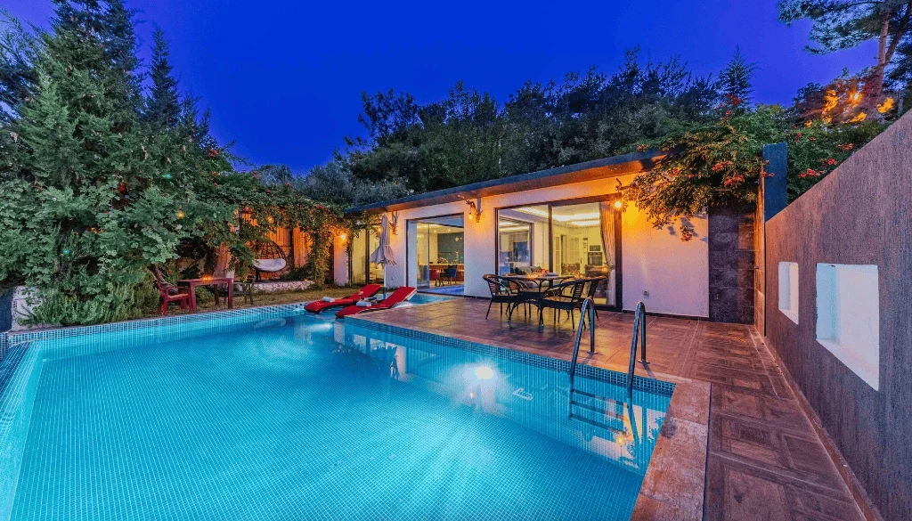 Pool Heater Making Noise: What Each Sound Usually Means