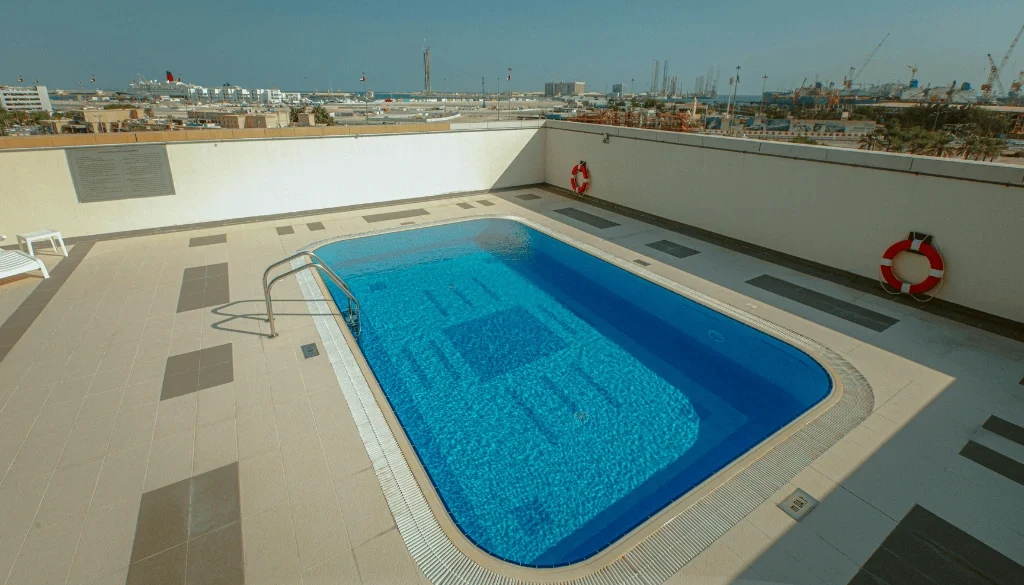 Slippery Pool Walls: The Algae Warning Sign